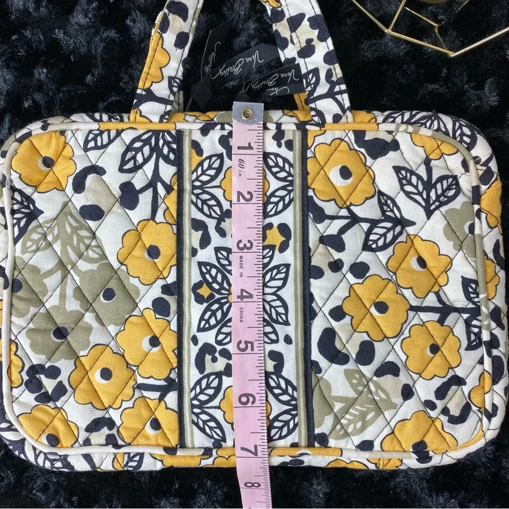 NWOT Vera Bradley Hanging Travel Bag